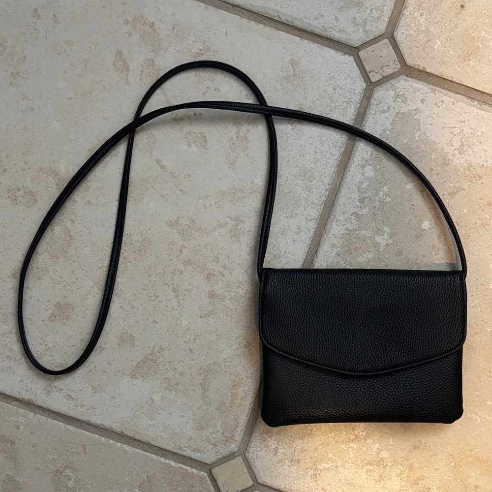 Classic Black Crossbody Bag - Minimal Leather Shoulder Purse
